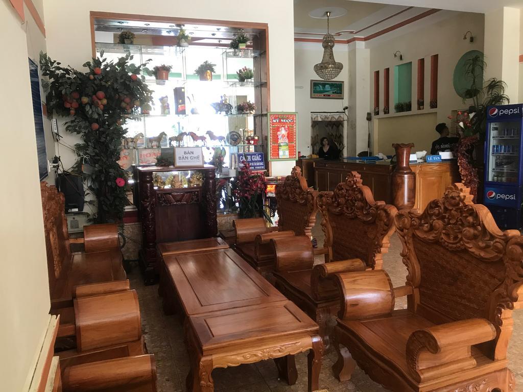 Hôtel Kim Hoan Ngoc à Pleiku Extérieur photo