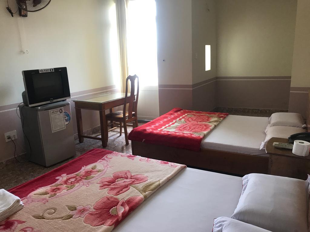 Hôtel Kim Hoan Ngoc à Pleiku Extérieur photo